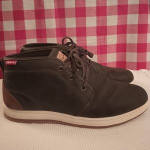 Levi's Men's Casual Lace Up Chukka Boots, Brown